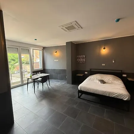 Des Choraux 3* 图尔奈